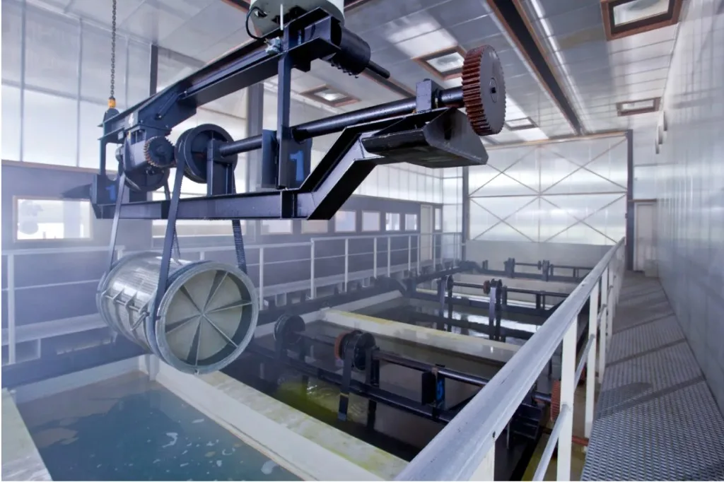 Closed-loop water treatment equipment with overhead drum filtration system